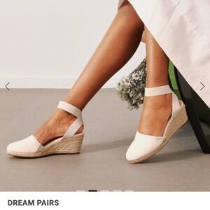 (new with box) Dreampairs Wedge Sandals (white US 7)